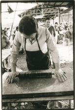 1982 Stand Pastelería Gorrotxategi / haciendo malvavisco