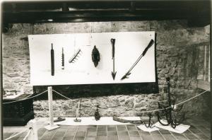 1982 Exposición Artesanía del Hierro en el País Vasco, Xenpelar Etxea (panel con elementos de ferrería y de mar)