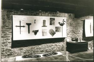 1982 Exposición Artesanía del Hierro en el País Vasco, Xenpelar Etxea (panel con elementos de forja artística)