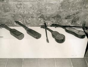 1986 Exposición sobre Instrumentos musicales tradicionales del País Vasco (Arrabeles)