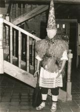 1986 Exposición sobre Instrumentos musicales tradicionales del País Vasco (Traje de joaldun de Ituren)