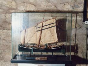 1987 Maqueta Lancha Calera pesca besugo y bonito Exposición Modelismo y Artesanía Naval