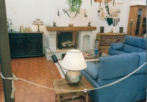 1996 Vista de la Exposición sobre Artesanía y vivienda: decoración del hogar